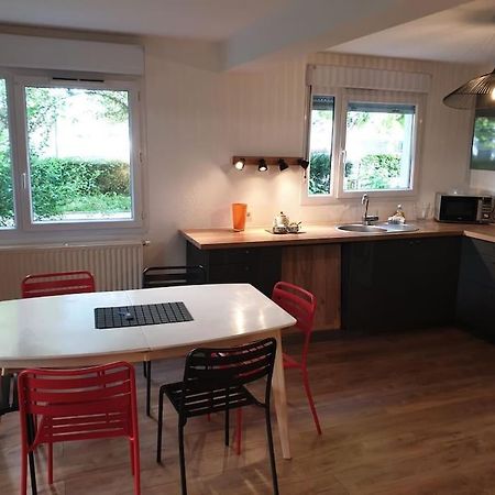 Ferienwohnung 62 M2 Rez De Jardin, Terrasse , 6 Lits Et Parking Annecy Exterior foto