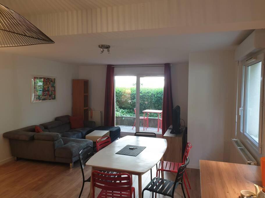 Ferienwohnung 62 M2 Rez De Jardin, Terrasse , 6 Lits Et Parking Annecy Exterior foto